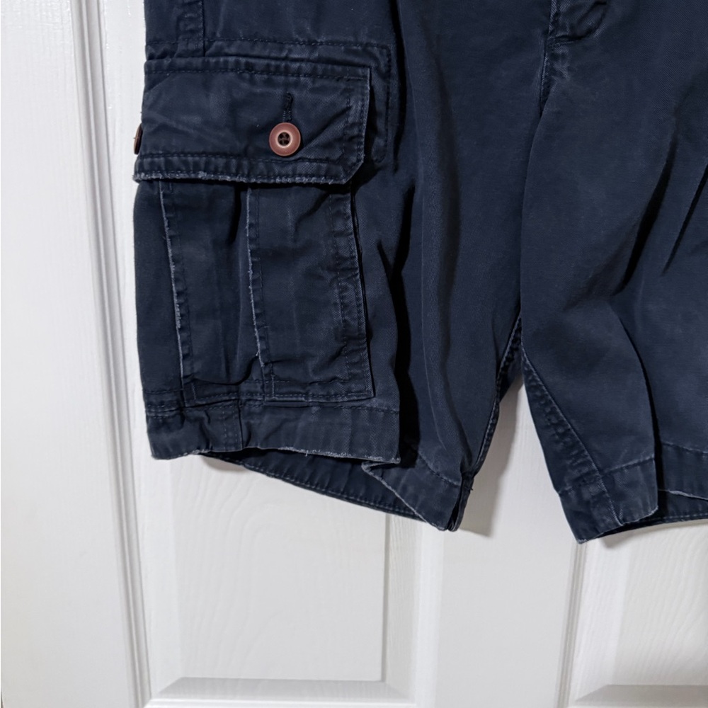 Men's Hollister Heavy Cargo Shorts Navy Blue Size 33 - Picture 3 of 5